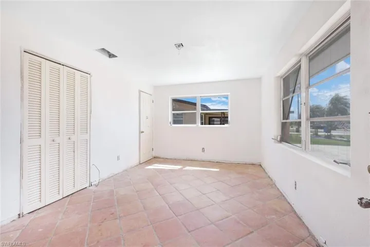 320 Tudor Dr, Cape Coral Fl 33904