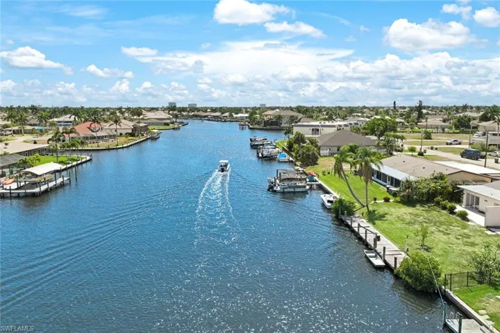 320 Tudor Dr, Cape Coral Fl 33904