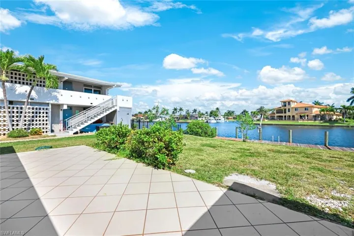 320 Tudor Dr, Cape Coral Fl 33904