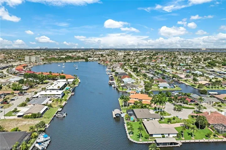 320 Tudor Dr, Cape Coral Fl 33904