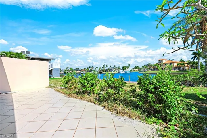 320 Tudor Dr, Cape Coral Fl 33904