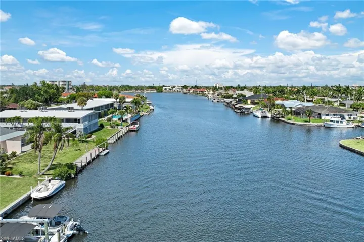 320 Tudor Dr, Cape Coral Fl 33904
