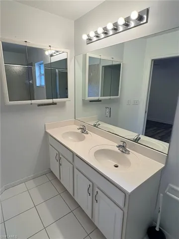8079 Pacific Beach Dr, Fort Myers, Florida 33996