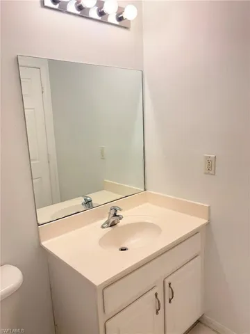 8079 Pacific Beach Dr, Fort Myers, Florida 33996