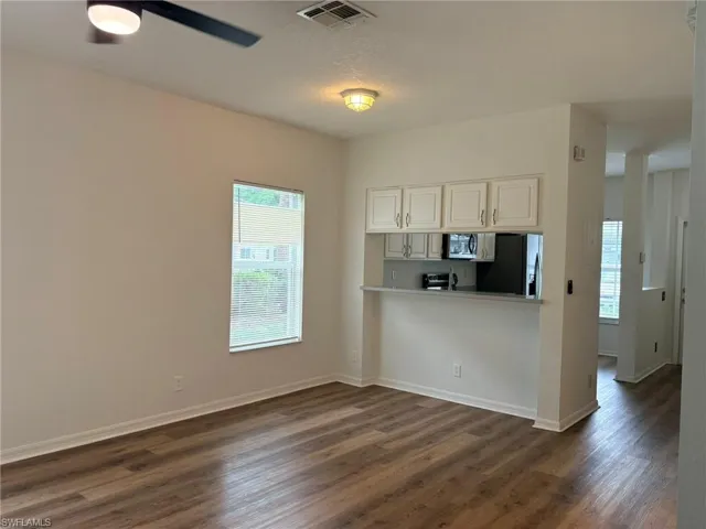 8079 Pacific Beach Dr, Fort Myers, Florida 33996