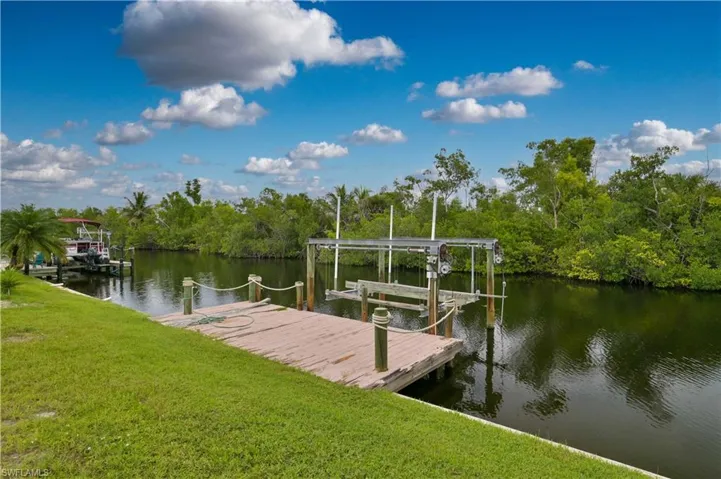 17931 Bryan Ct, Fort Myers Beach, Florida 33931