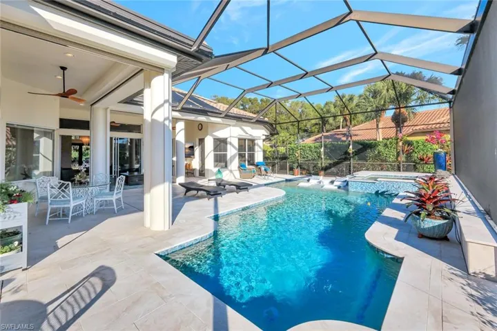 A pool that makes a statement