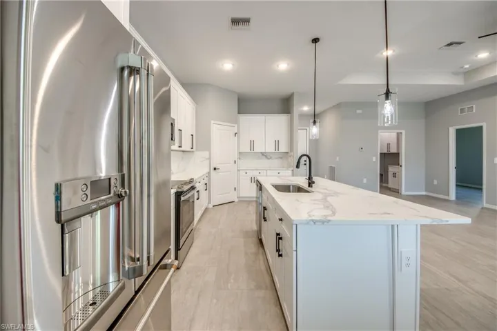2114 Ne 19th Pl, Cape Coral Fl 33909