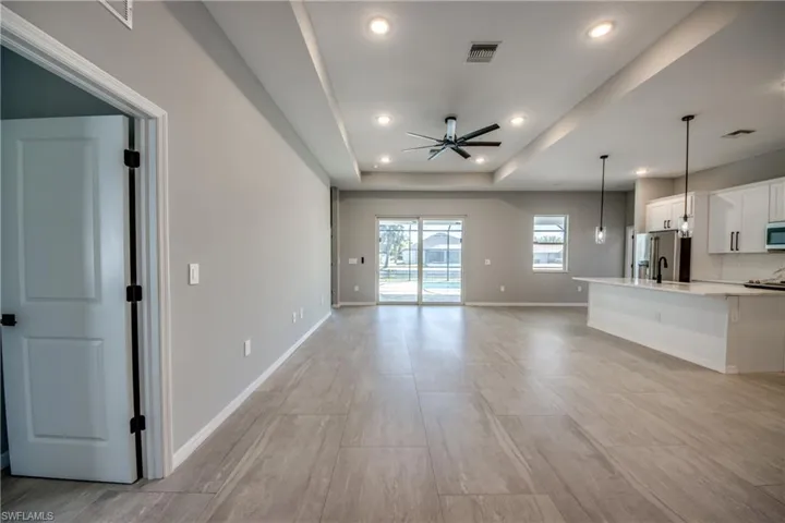 2114 Ne 19th Pl, Cape Coral Fl 33909