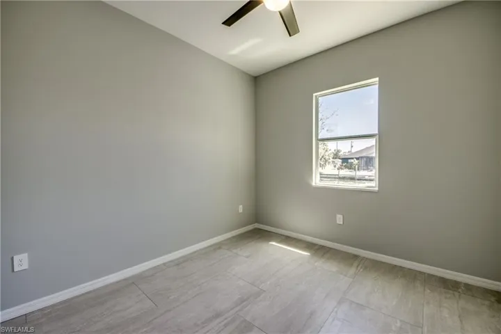 2114 Ne 19th Pl, Cape Coral Fl 33909