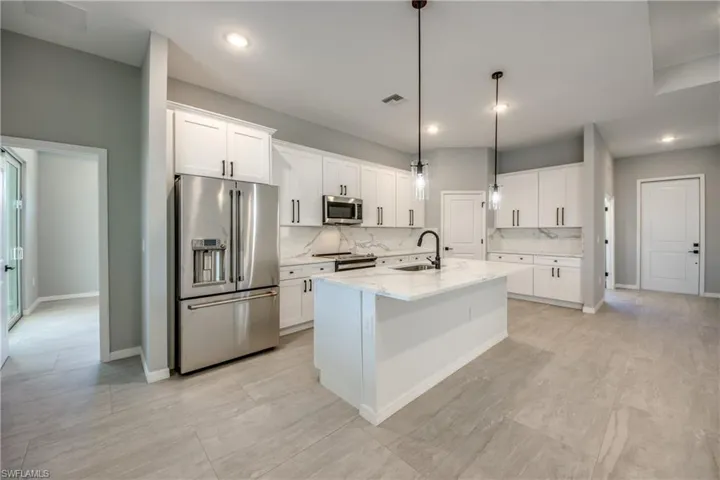 2114 Ne 19th Pl, Cape Coral Fl 33909