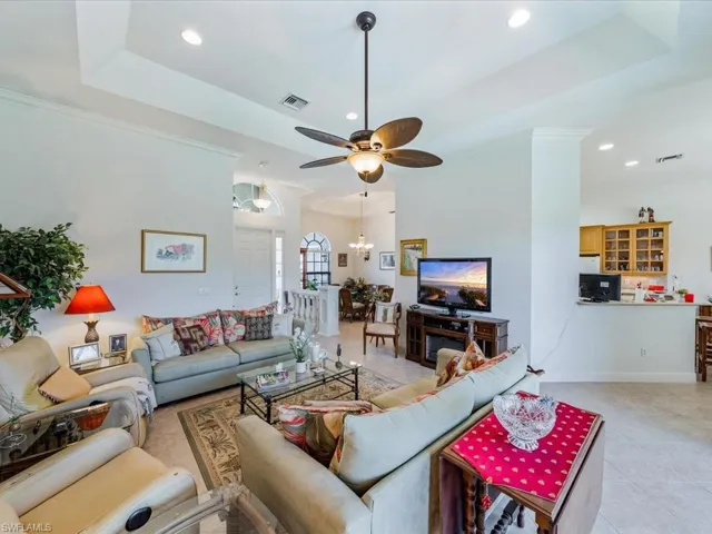 10184  Avonleigh  DR, Bonita Springs, FL 34135