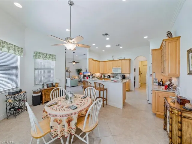 10184  Avonleigh  DR, Bonita Springs, FL 34135