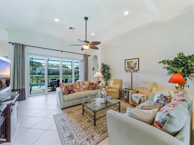 10184  Avonleigh  DR, Bonita Springs, FL 34135