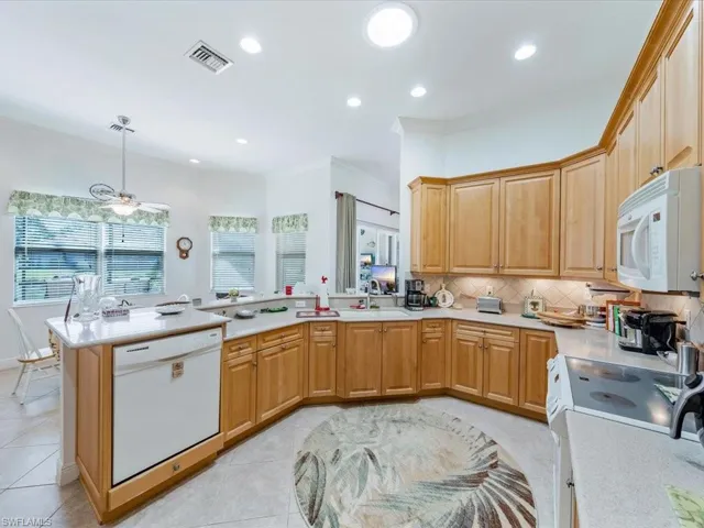 10184  Avonleigh  DR, Bonita Springs, FL 34135