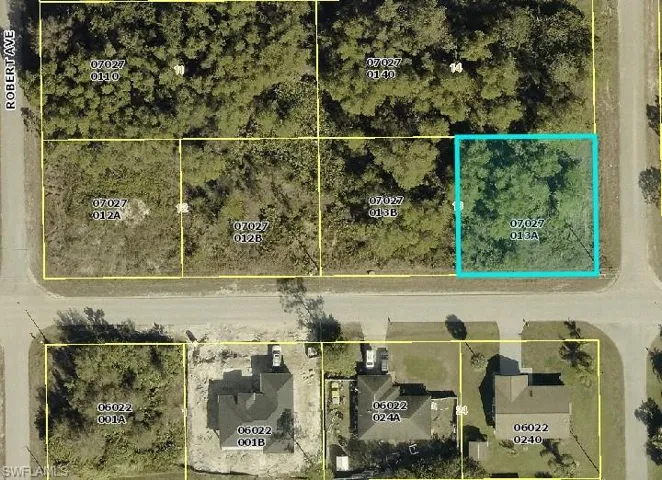 2507 E 10th St, Lehigh Acres, Florida 33936