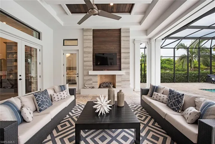 179 Mahogany Dr, Naples, Florida 34108