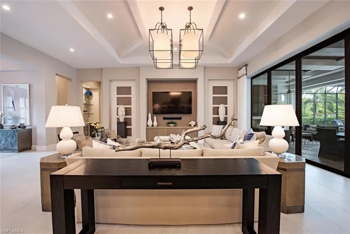 179 Mahogany Dr, Naples, Florida 34108