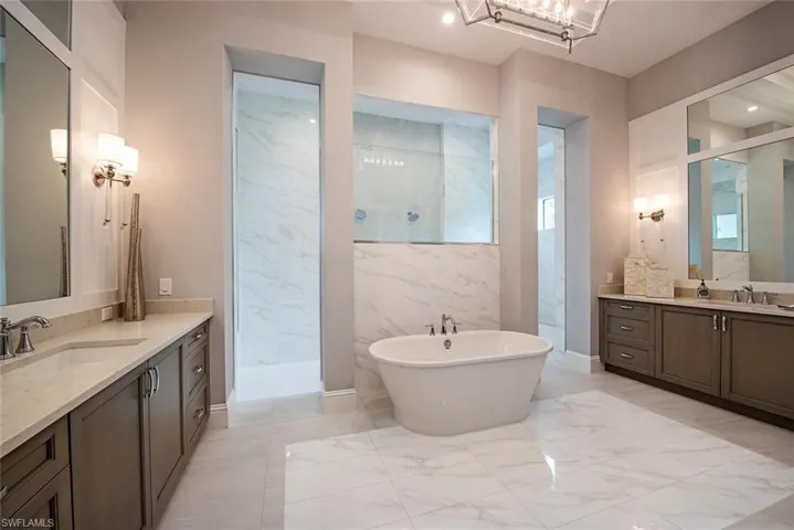 179 Mahogany Dr, Naples, Florida 34108