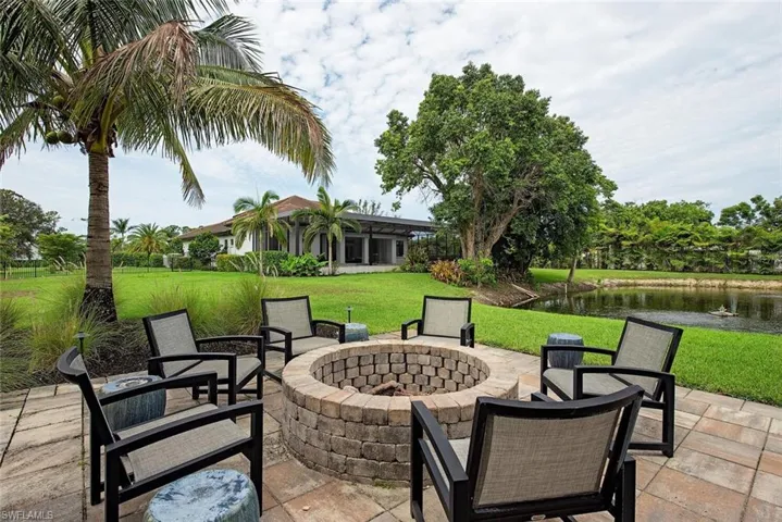 179 Mahogany Dr, Naples, Florida 34108