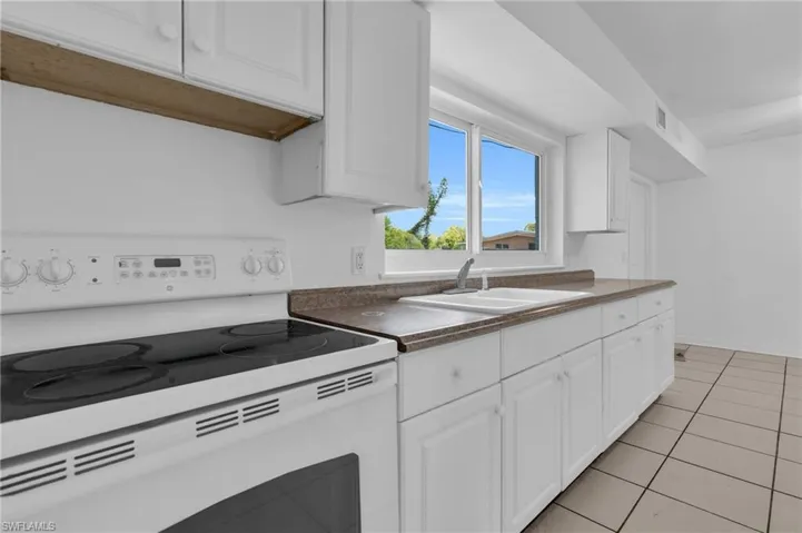 8396 Sevigny Dr, North Fort Myers, Florida 33917