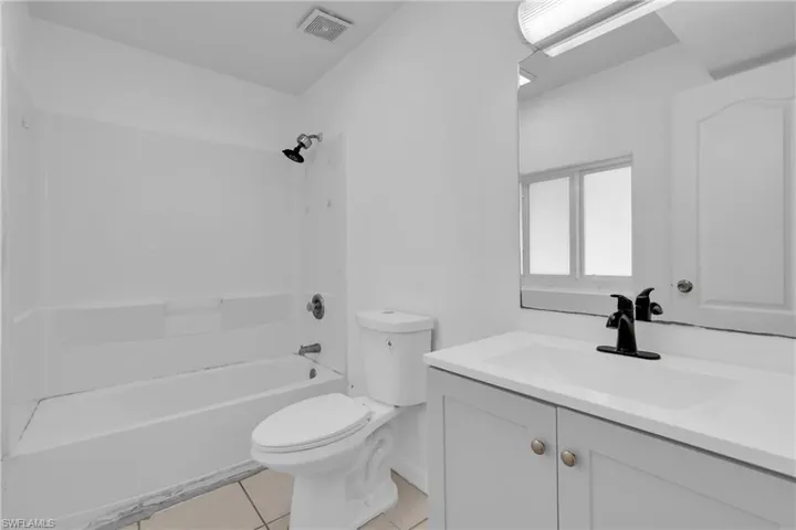 8396 Sevigny Dr, North Fort Myers, Florida 33917