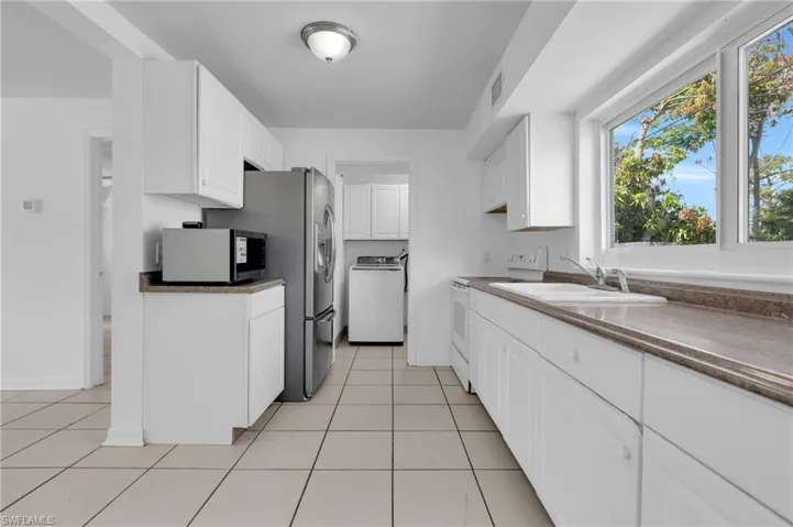 8396 Sevigny Dr, North Fort Myers, Florida 33917