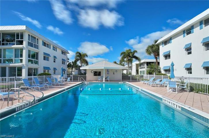 2100  Gulf Shore N BLVD, Naples, FL 34102