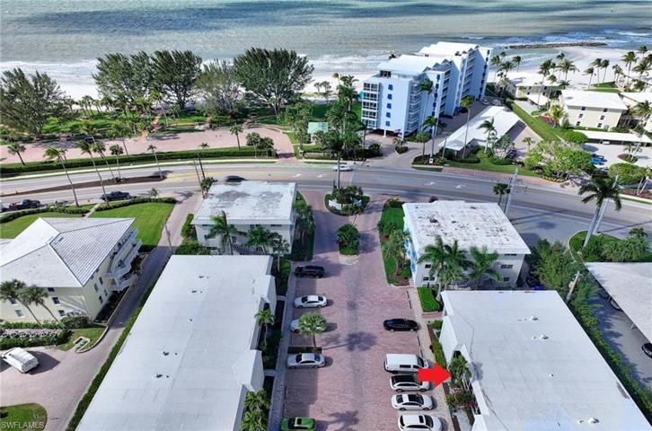 2100  Gulf Shore N BLVD, Naples, FL 34102