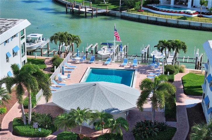 2100  Gulf Shore N BLVD, Naples, FL 34102