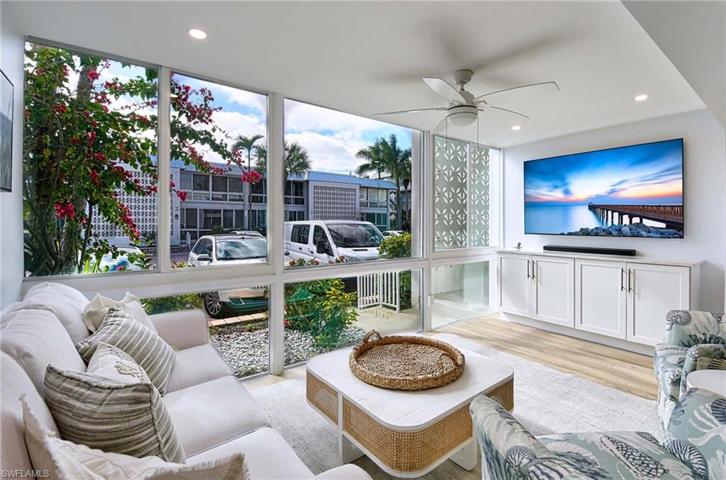 2100  Gulf Shore N BLVD, Naples, FL 34102