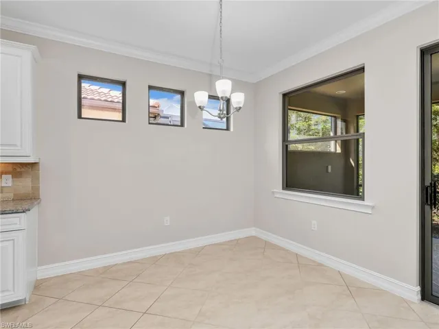 16313  Aberdeen  WAY, Naples, FL 34110