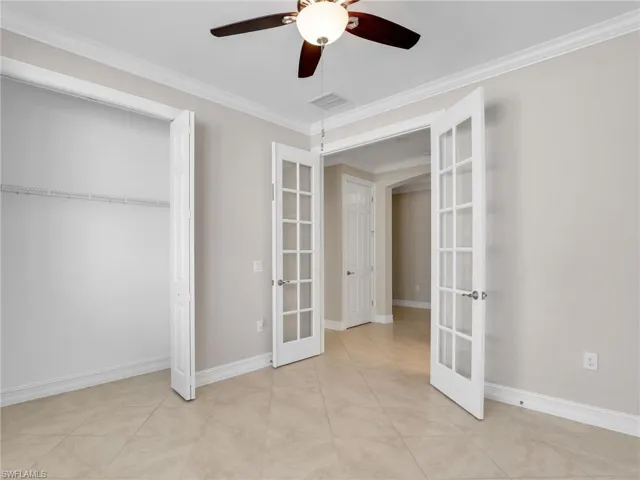 16313  Aberdeen  WAY, Naples, FL 34110