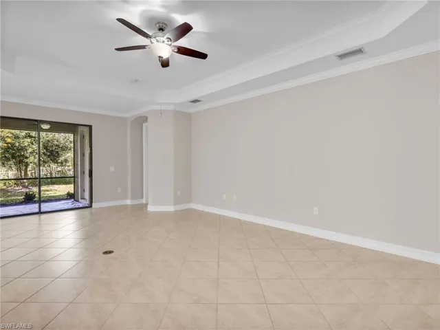 16313  Aberdeen  WAY, Naples, FL 34110