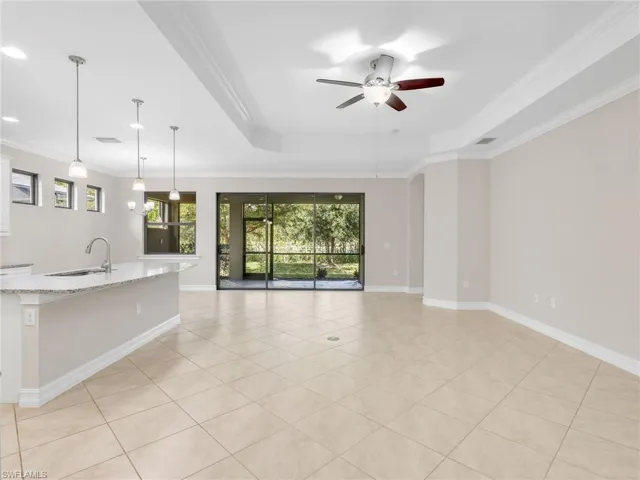 16313  Aberdeen  WAY, Naples, FL 34110