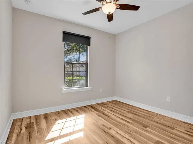 16313  Aberdeen  WAY, Naples, FL 34110