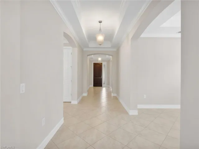 16313  Aberdeen  WAY, Naples, FL 34110