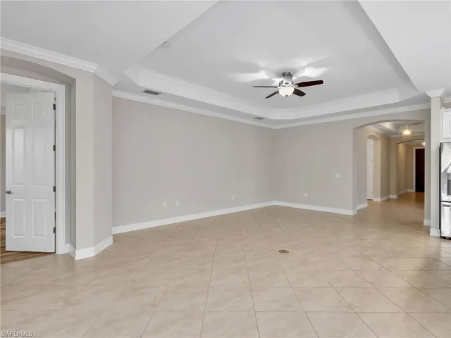 16313  Aberdeen  WAY, Naples, FL 34110
