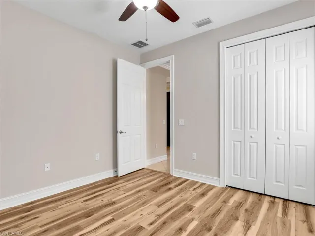 16313  Aberdeen  WAY, Naples, FL 34110