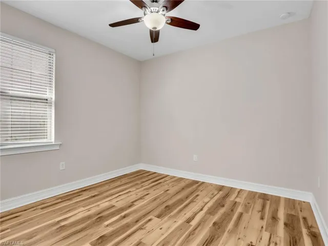 16313  Aberdeen  WAY, Naples, FL 34110