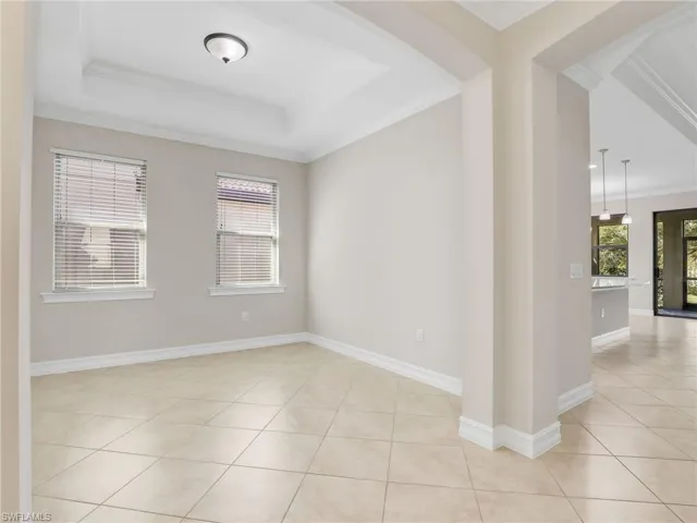 16313  Aberdeen  WAY, Naples, FL 34110