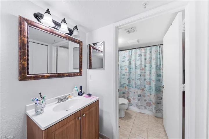 8235 Ibis Club Dr 309, Naples, Florida 34104