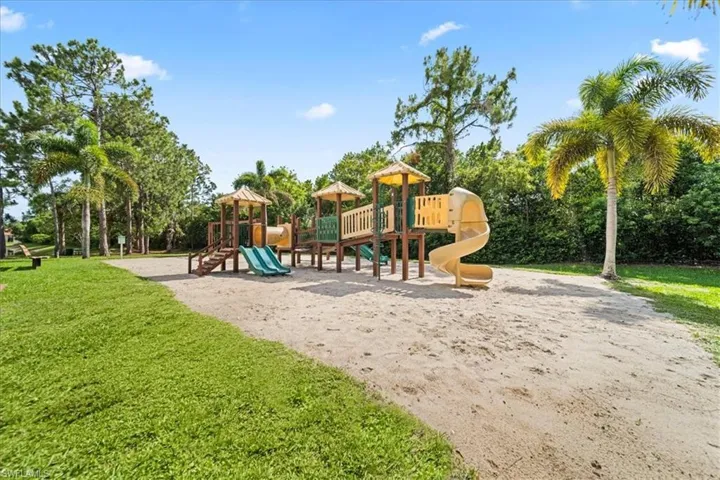 8235 Ibis Club Dr 309, Naples, Florida 34104