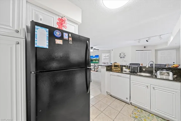 8235 Ibis Club Dr 309, Naples, Florida 34104