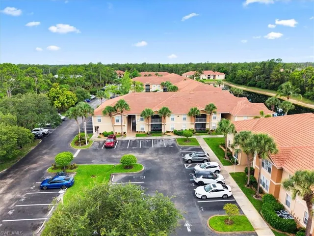 8235 Ibis Club Dr 309, Naples, Florida 34104