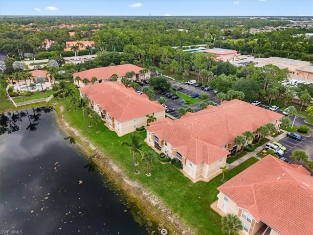8235 Ibis Club Dr 309, Naples, Florida 34104
