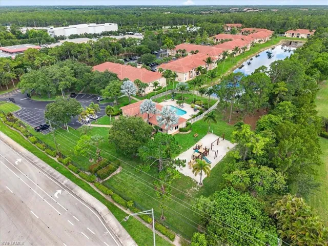 8235 Ibis Club Dr 309, Naples, Florida 34104