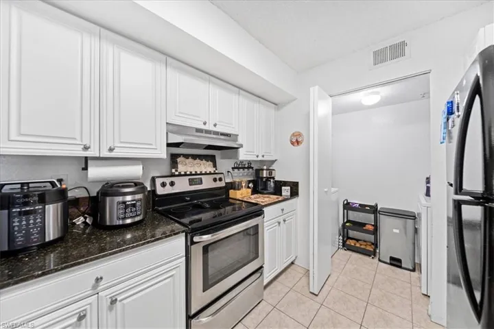 8235 Ibis Club Dr 309, Naples, Florida 34104