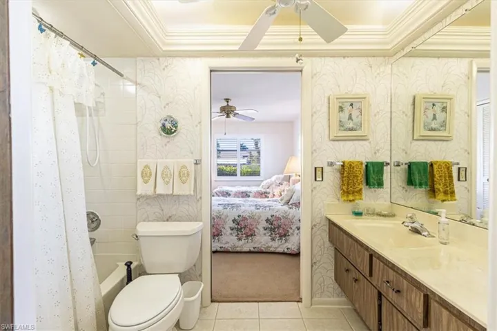 9841 Cypress Lake Dr, Fort Myers, Florida 33919