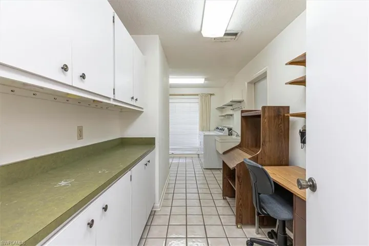 9841 Cypress Lake Dr, Fort Myers, Florida 33919